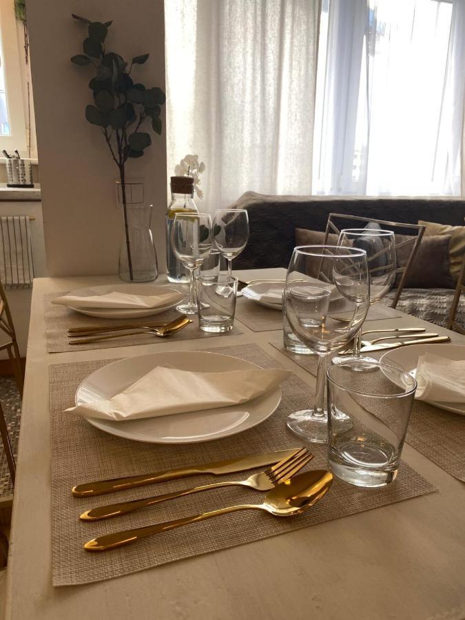 Vicky - New Apartment Centrum Srodmiescie Warsawa Bagian luar foto